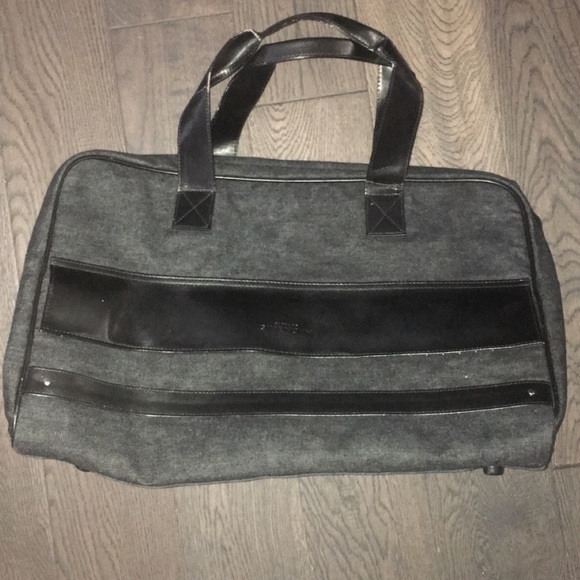 Givenchy perfumes genuine leather bag - Picture 2 of 6